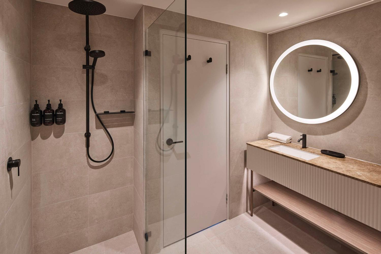 Bathroom 4
