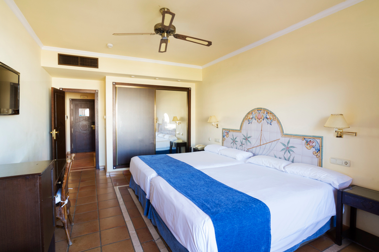 Bedroom 3, Ibersol Almuñecar Beach & Spa, Granada