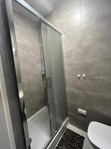 Others 4, airport comfy guest home, Warsaw