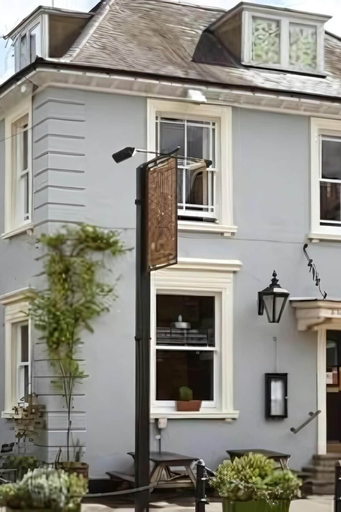 Exterior & Views 2, Stanley Road - Modern Flat in Oxford, Oxfordshire