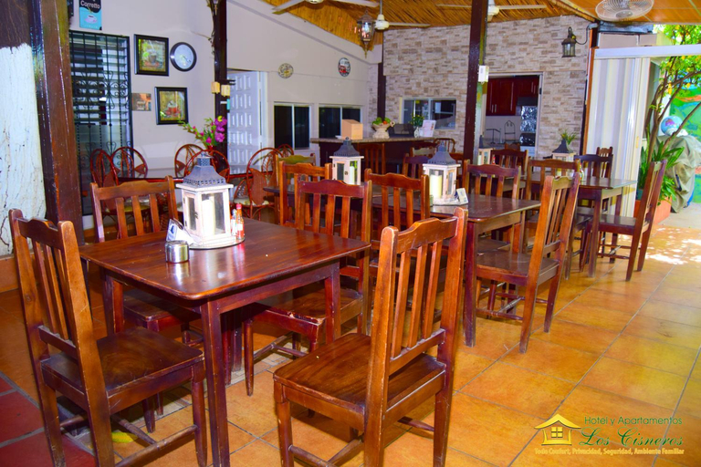 Food & Drinks 2, Hotel y Apartments Los Cisneros, Managua