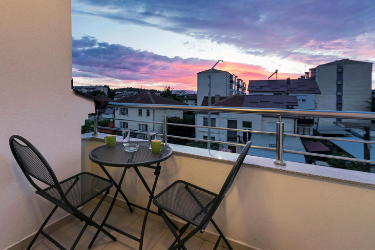 Exterior view 4, Apartments Valentino