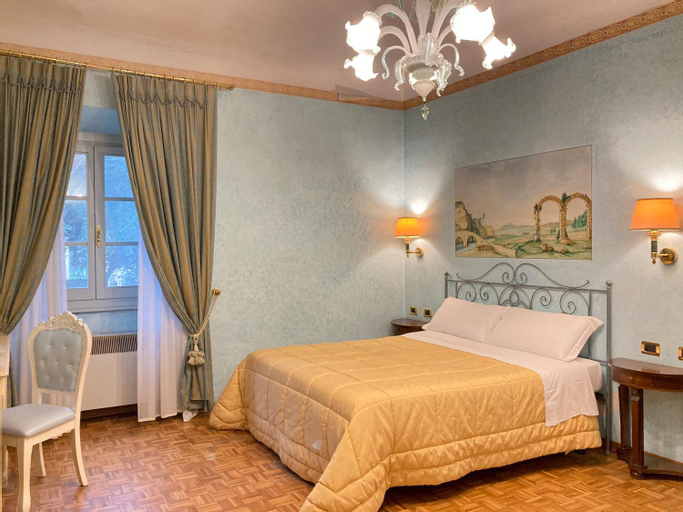 Bedroom 12