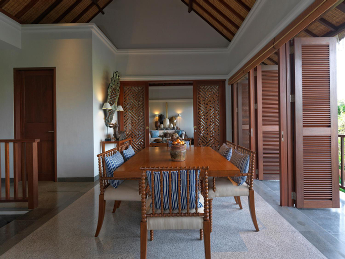 Dining Room 7