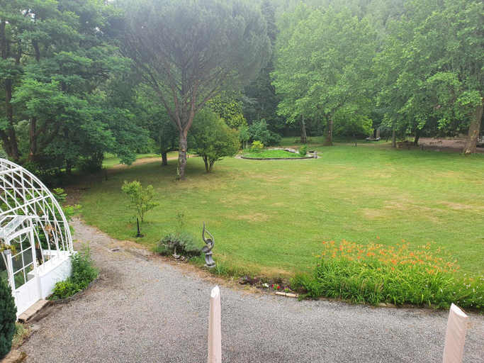 Others 5, Chateau de Viviez, Aveyron