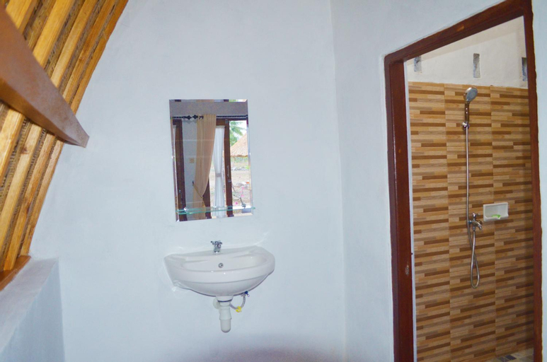 Bathroom 7