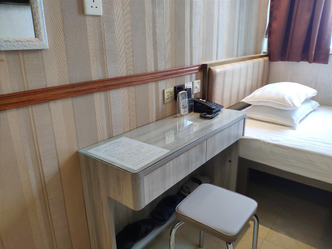 Bedroom 9