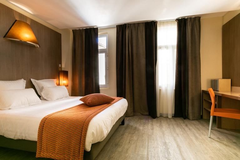 Bedroom 9