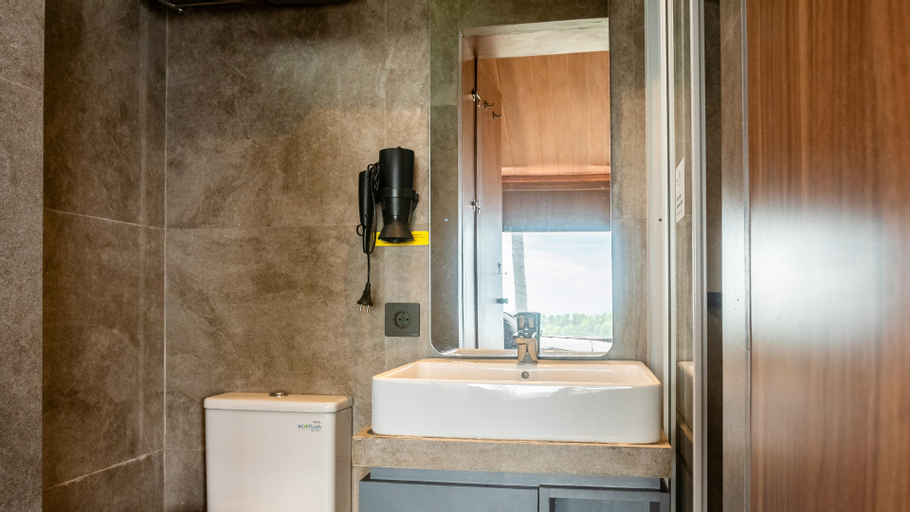 Bathroom 5