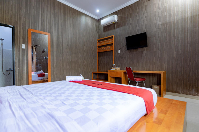 Bedroom 8