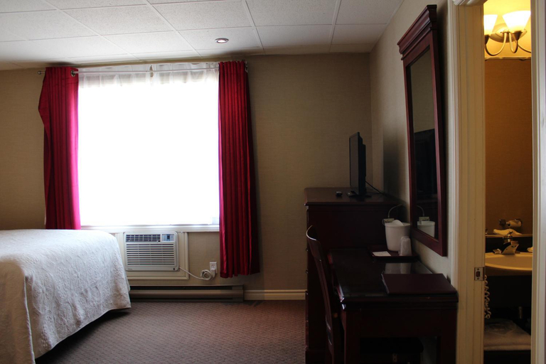 Others 4, Motel Capri & Suites, L'Assomption