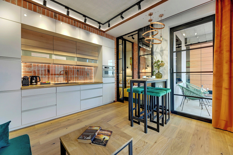 Food & Drinks 5, Doki Living & Foodhall by Downtown Apartments, Gdańsk City