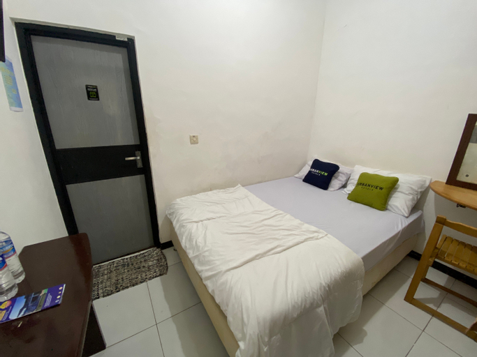 Bedroom 12