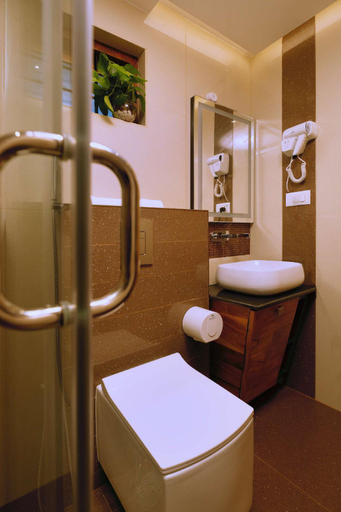 Bathroom 3, Casa Bella Thekkady, Theni