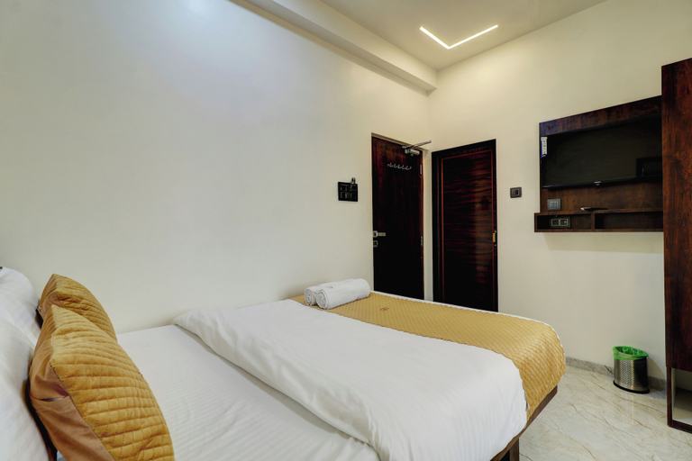 Bedroom 4, Hotel Krishna Residency, Thane