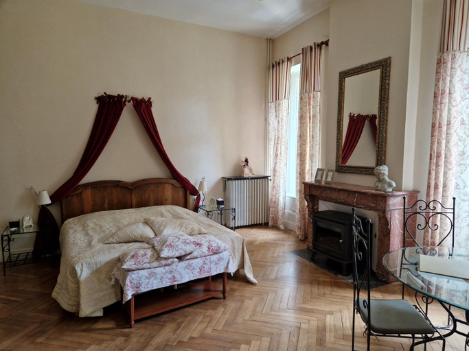 Others 4, Chateau de Viviez, Aveyron