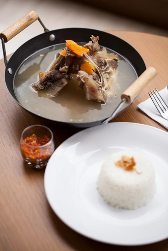 Food & Drinks 5, Aveon Express by Daphna International, Yogyakarta