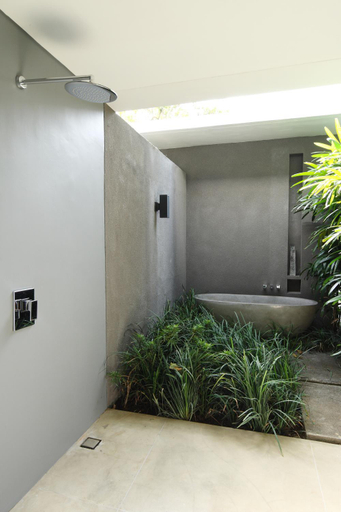 Bathroom 30