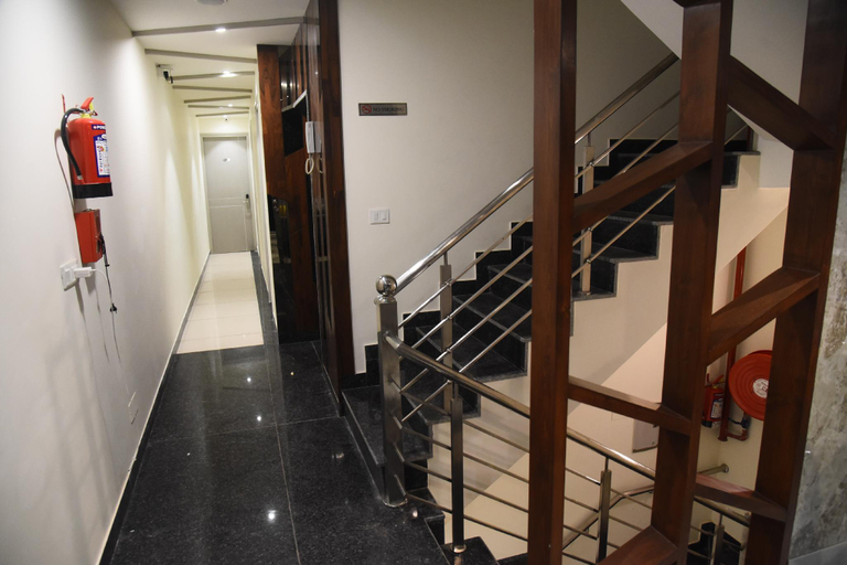 Public Area 2, Hotel Hamilton, Sahibzada Ajit Singh Nagar