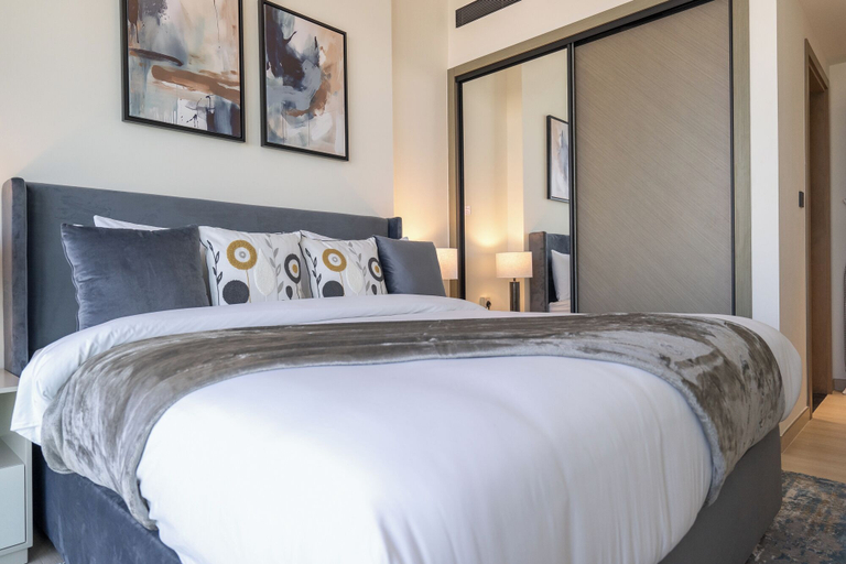 Bedroom 3, Vogue 7 mins Sky Dubai 3 mins Cirle Mall, Dubai