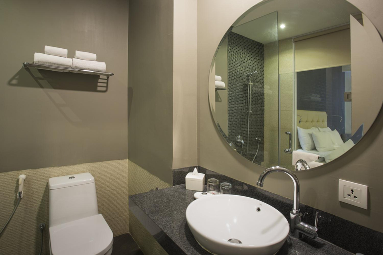 Bathroom 8