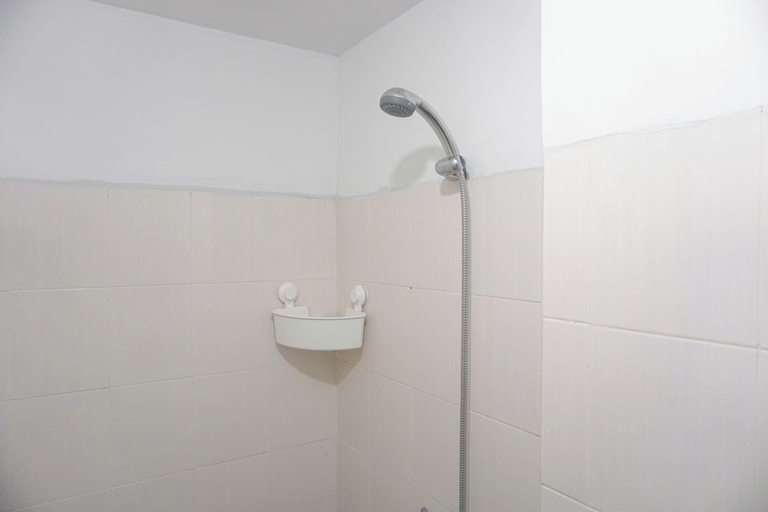 Bathroom 4, Cozy And Homey Studio At Metropolitan Park Apartment, Bekasi