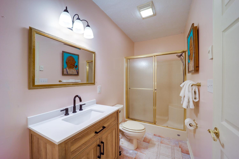 Others 4, Immaculate Boone Villa w/ Entertainment Lounge!, Watauga