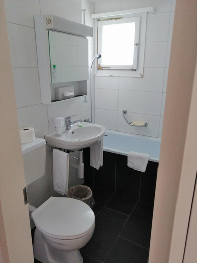 Bathroom 3, Hotel Residence, Interlaken
