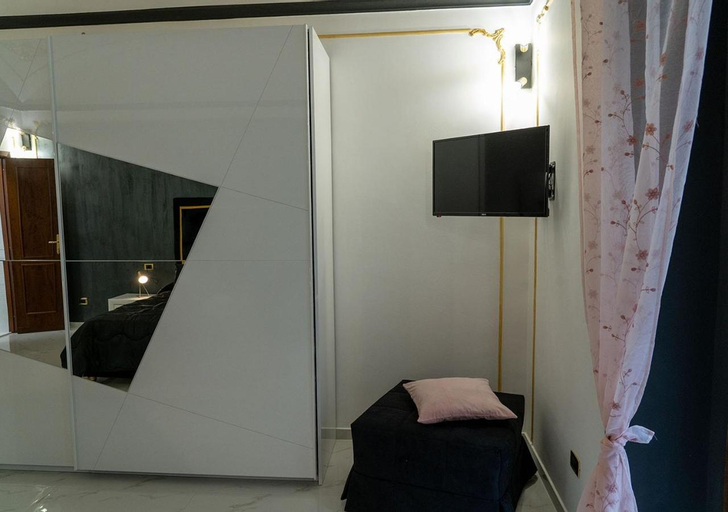 Bathroom 15