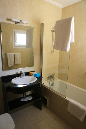 Bathroom 5, Hotel Mauricenter Nouakchott, Nouakchott