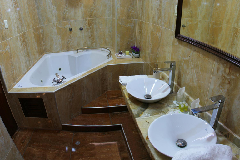 Bathroom, Hotel Villa de Valverde, Ica