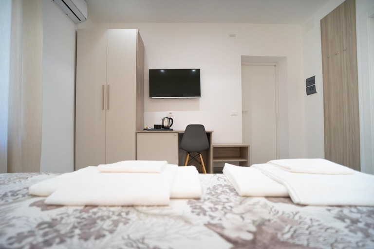 Bedroom 9