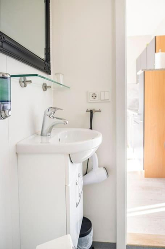 Bathroom 2, Laxardalur Cabin, Reykdælahreppur