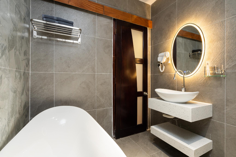 Bathroom 3