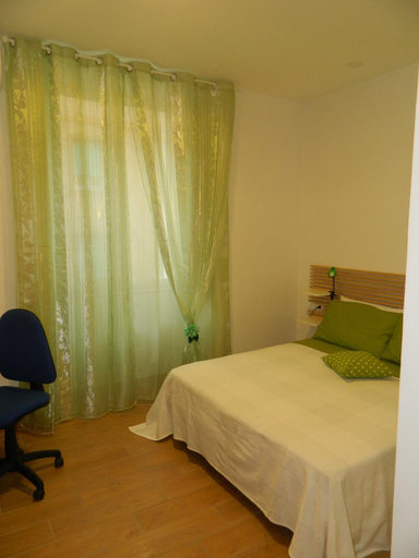Bedroom 2, Bed & Breakfast Travellers, Napoli