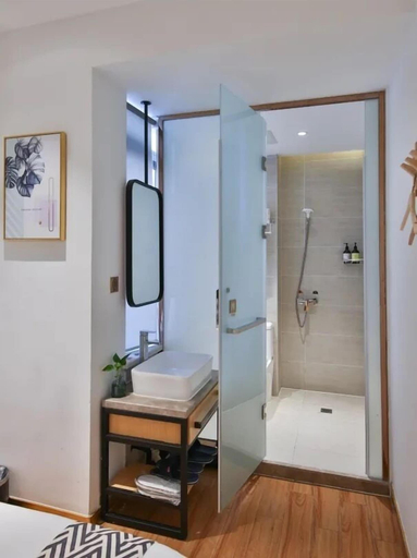 Bathroom 4, Shanghai Pengpai Art Youth Hotel, Shanghai