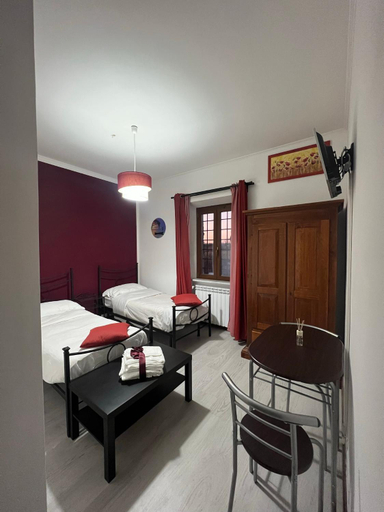 Others 5, B&b fili Al casale 1121, Roma