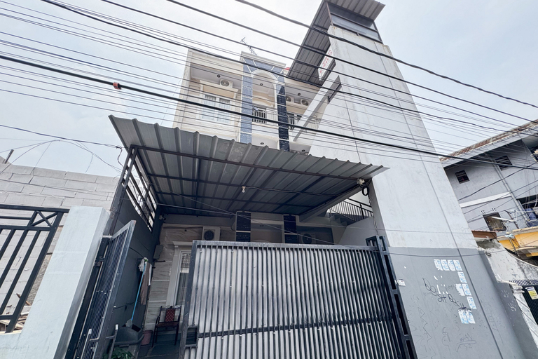 Exterior & Views 2, Wisma Al Iman Syariah 25 Mitra RedDoorz, Central Jakarta