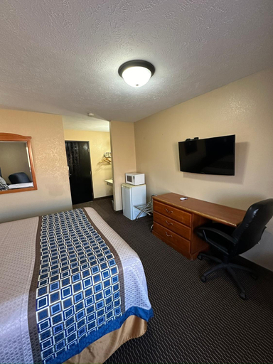 Bedroom, Eco-Lux Inn Norfolk, Madison