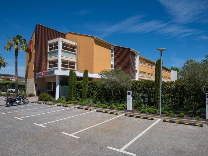 Exterior & Views 2, ibis Golfe de Saint Tropez, Var