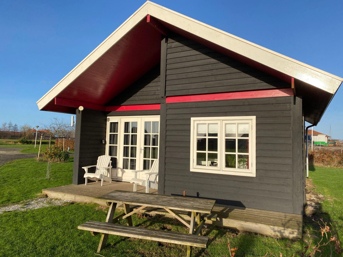 Others 5, Chalet in Friesland near Alde Feanen, Smallingerland