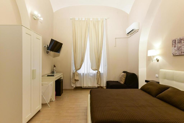 Bedroom 4, Roma City B&B, Rome