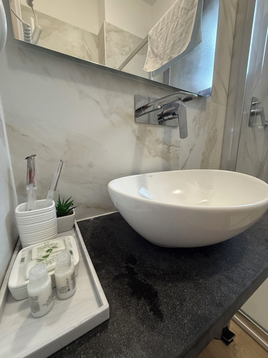 Bathroom 5, La Boutique by Rjgal, Florence