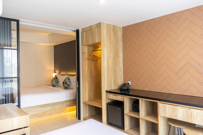 Bedroom 12