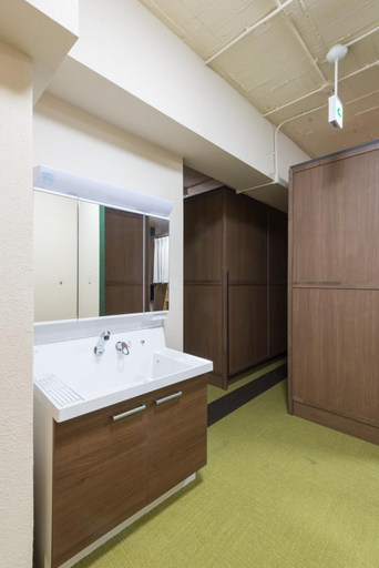 Bathroom 7
