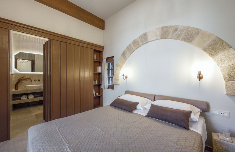 Bedroom 5, SPANISH KNIGHTS INN, South Aegean
