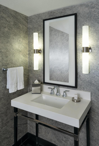 Bathroom 11