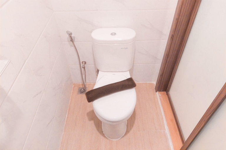Bathroom 5, Best Deal Studio At Sky House Alam Sutera Apartment Near Ikea, Tangerang