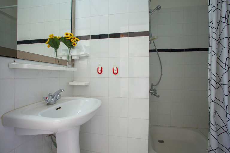 Bathroom 4, Protaras Annie Suite