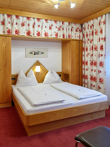 Bedroom 2, Pension Haus Aschgan, Villach